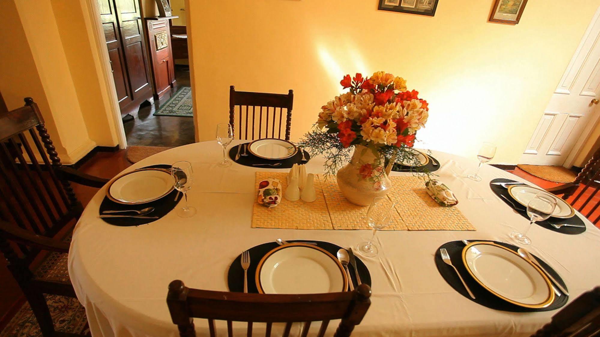Senani Colonial Holiday Bungalow Nuwara Eliya Kültér fotó