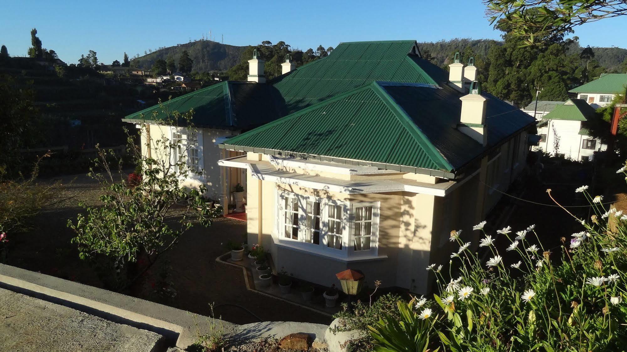Senani Colonial Holiday Bungalow Nuwara Eliya Kültér fotó